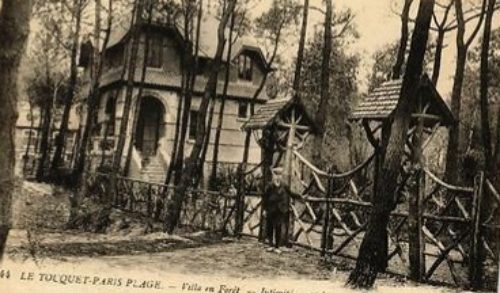 Villa « Intimité », belle demeure 1900, au programme de l’été et l’automne.